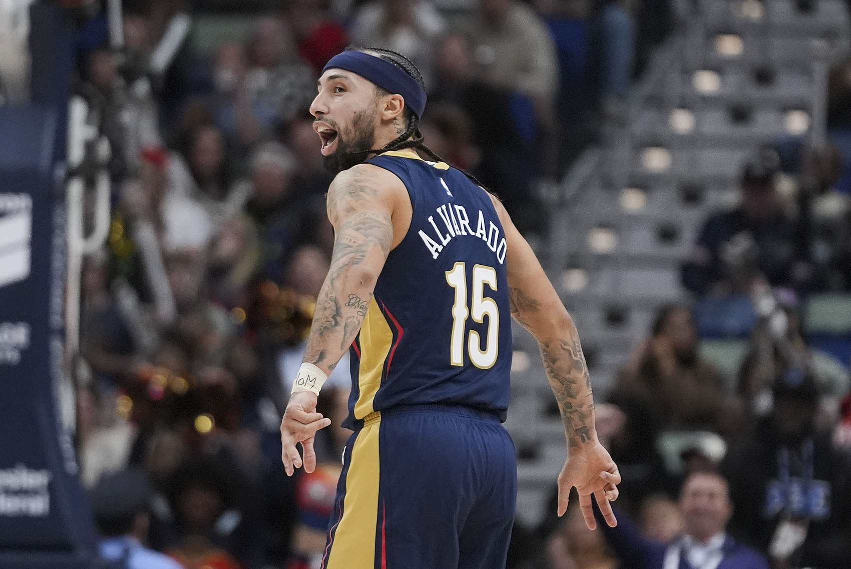 老六卖瓜🤣 阿尔瓦拉多社媒谈对自己的看法：我最喜欢的球员