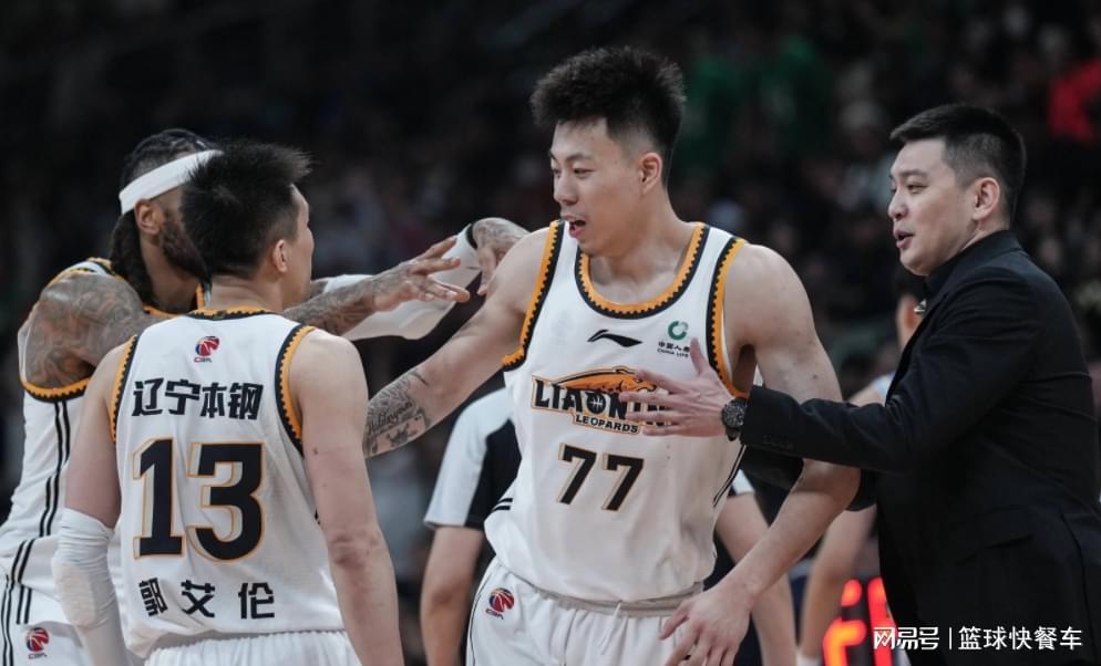 华体会体育官方网-辽宁王朝塌房了？四冠王6大功勋球员离开：杨鸣新赛季彻底摆脱了